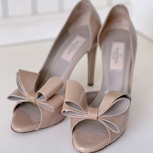VALENTINO Garavani Bow Patent Leather Pumps Heels
